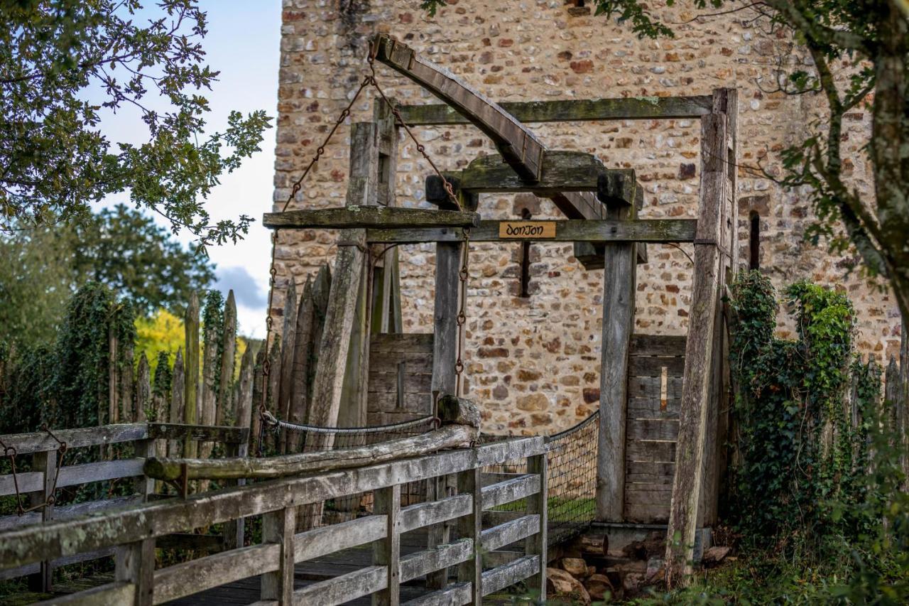 Отель Domaine De La Ferte Clairbois Sainte-Suzanne  Экстерьер фото